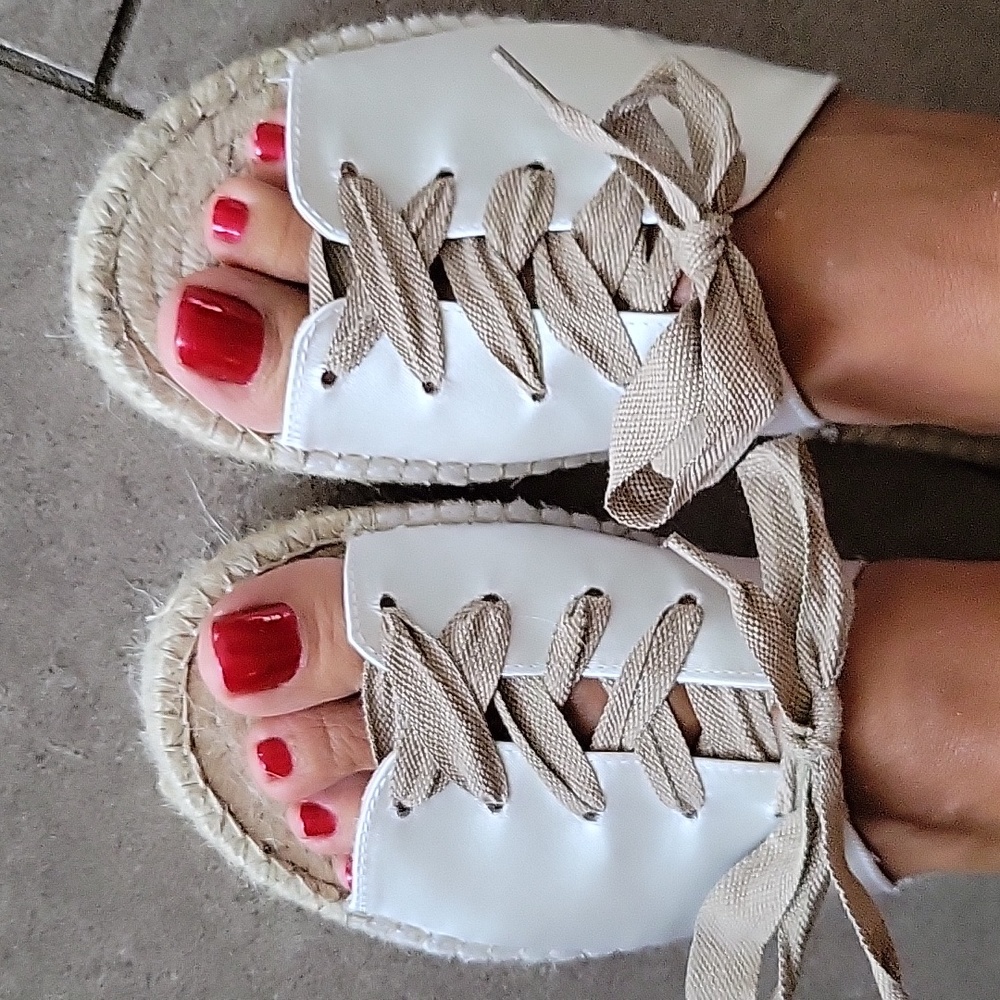 NWOT  FREE PEOPLE Lolly Slide Sandals size 40 European.          USA 9-9 1/2